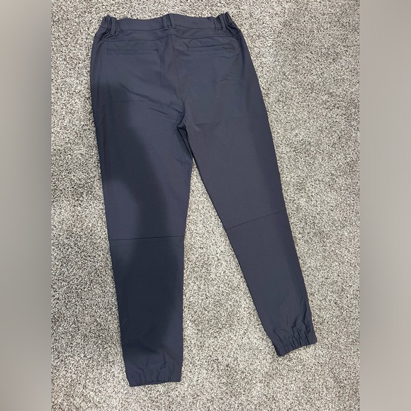 Cuts AO Jogger - Picture 2 of 2